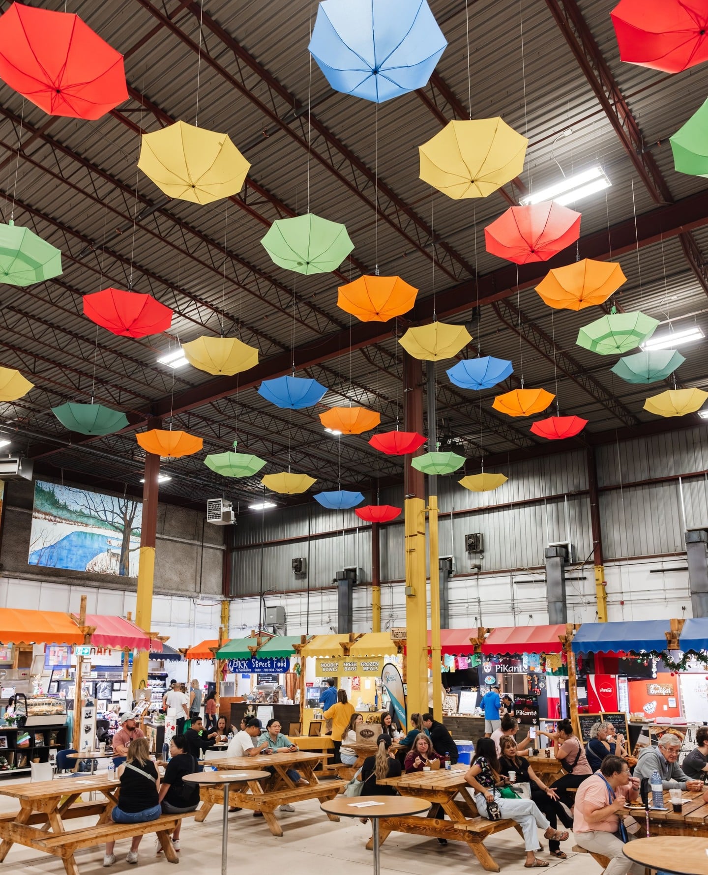 Rain, snow, or shine — Bountiful Farmers’ Market is open year-round! 🌦️
Enjoy fresh produce from local growers, unique handcrafted finds, and live weekend entertainment — all indoors, all Edmonton.
🕓 Open year-round: Fri 10–4 | Sat 9–4 | Sun 10–4
📍Free parking • 120+ local vendors • Food Hall & family fun
#BountifulFarmersMarket #YEGLocal #YEGMarkets #SupportLocalYEG #YEGFamilyFun