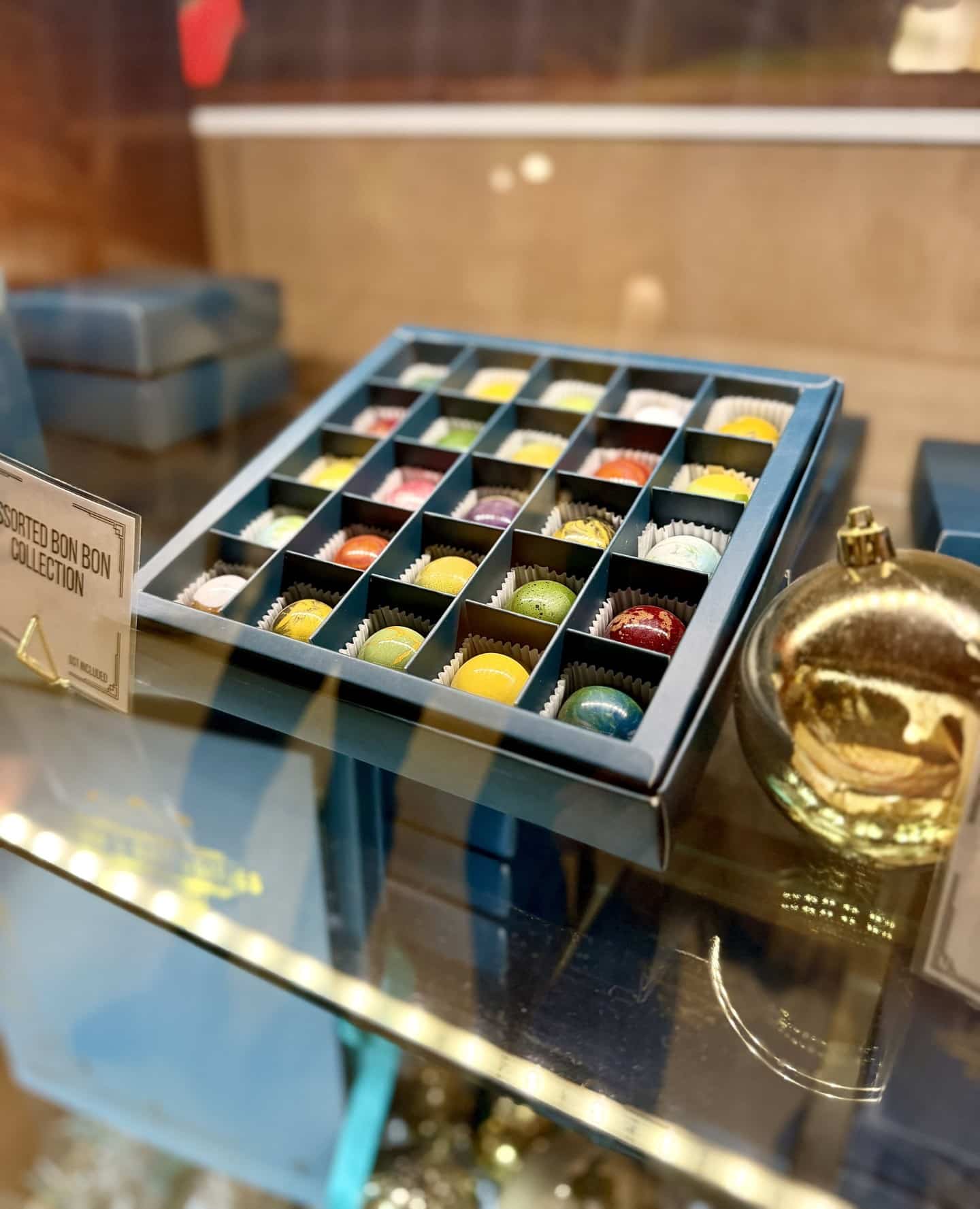 December treats = unlocked 🍫🎁⁠
⁠
@brownscuriosities’ Assorted Bon Bon Collection is made with whole ingredients, fresh cream, and real Belgian chocolate.⁠
⁠
And… it’s December! Which means advent calendar time — but there are only a handful left. Visit Booth B2 this weekend before they’re gone!⁠
⁠
📍Booth B2⁠
🕓 Fri 10–4 | Sat 9–4 | Sun 10–4⁠
⁠
#BountifulFarmersMarket #BrownsCuriosities #YEGChocolate #SupportLocalYEG #YEGFood #YEGDesserts