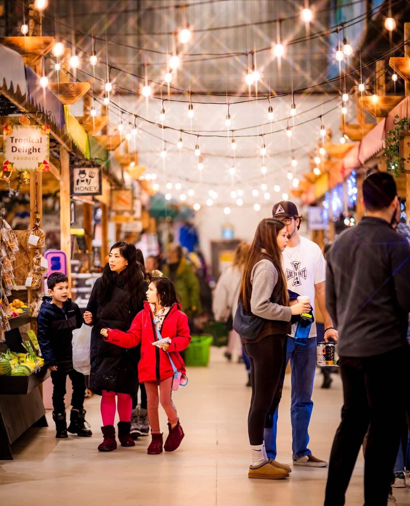 Make holiday shopping a family outing 🎄🛍️⁠
⁠
Explore over 120 artisan vendors, find the perfect handmade gifts, and enjoy free parking while you shop.⁠
⁠
Plus — Photos with Santa are now open for booking! 🎅✨⁠
⁠
🕓 Fri 10–4 | Sat 9–4 | Sun 10–4⁠
⁠
#SupportLocalYEG #HolidayMarket #BountifulFarmersMarket #ShopHandmade #YEGLocal #YEGCrafts #YEGFarmers