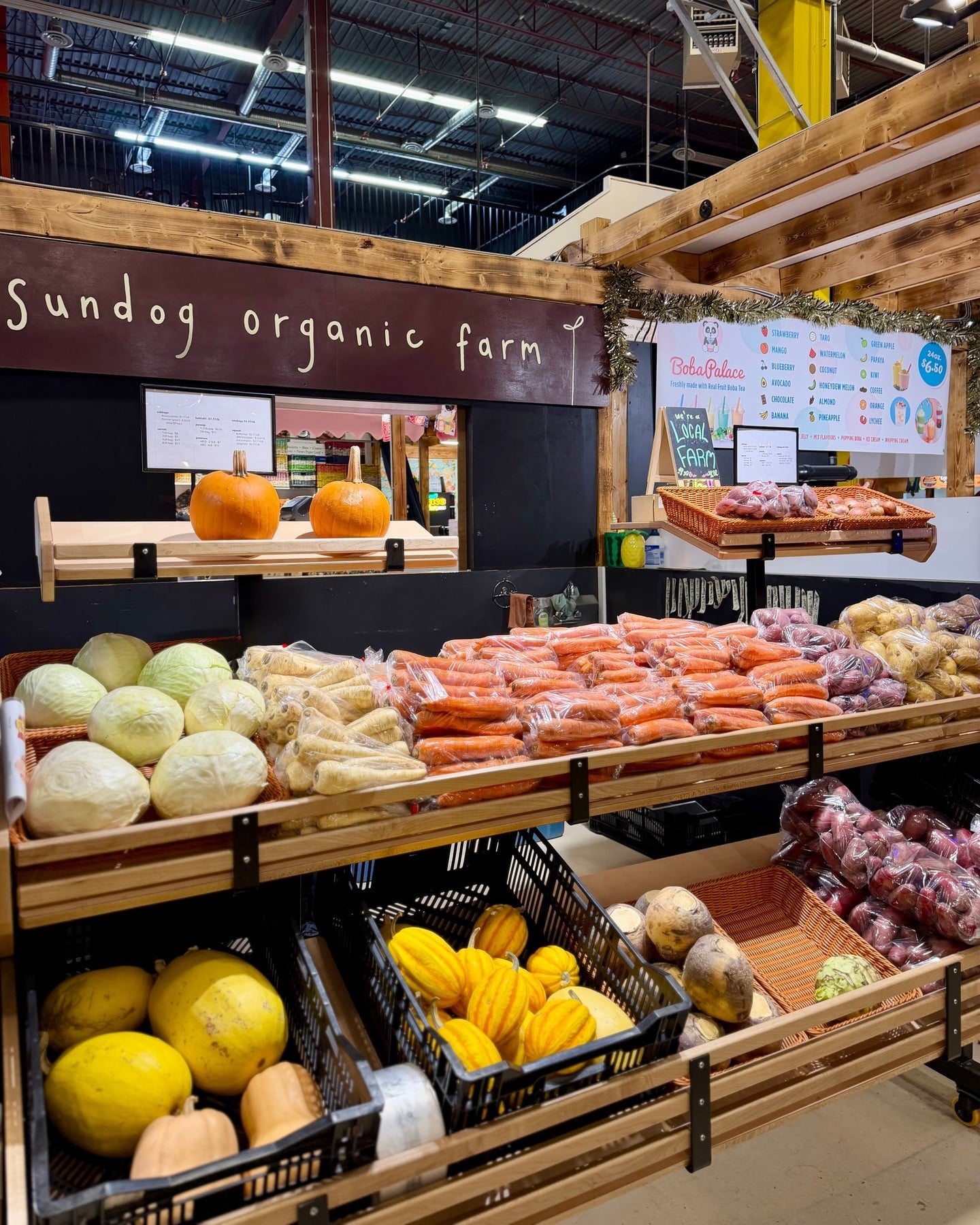 At @sundogorganicfarm, everything starts with the soil. Through regenerative practices like no-till beds, cover cropping, and crop rotation, they grow vegetables that are nutrient-dense and deeply connected to the land.⁠
⁠
Good food begins beneath the surface — and you can taste the difference.⁠
⁠
📍 Booth C11⁠
🕓 Fri 10–4 | Sat 9–4 | Sun 10–4⁠
⁠
#BountifulFarmersMarket #YEGLocal #YEGOrganic #YEGFarm #YEGFood #YEGSustainable #YEGEats #YEG