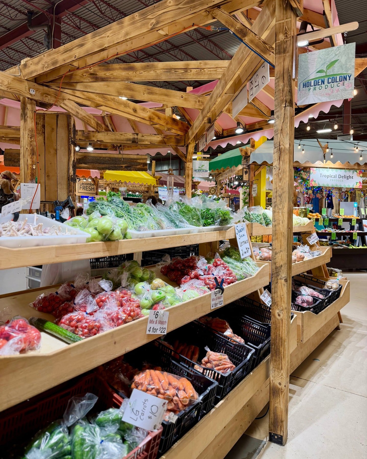 Grown with care, generation after generation 🌱

At Holden Colony Produce, fresh vegetables, meats, and eggs come from a community rooted in tradition. For over four generations, their Hutterite colony has worked together to grow food that’s picked fresh daily and raised naturally, without hormones or antibiotics.

Simple, honest food.

🕓 Fri 10–4 | Sat 9–4 | Sun 10–4
📍 Bountiful Farmers’ Market

#BountifulFarmersMarket #YEGLocal #FarmFresh #EatLocal #ShopLocalYEG #YEGFarm #YEGFood