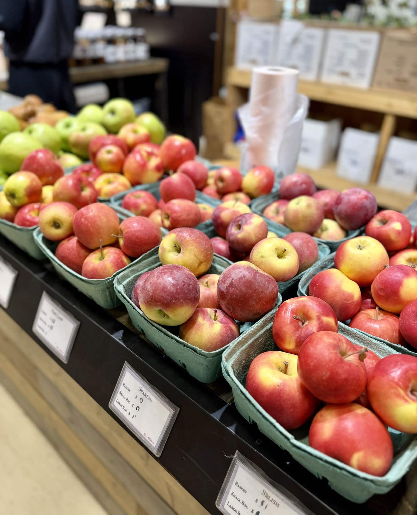 ✨ Movement in the Market ✨⁠
⁠
You’ll now find @walkerorchards in a new home at Booths L9–L10.⁠
⁠
A long-standing favourite at the market, Walker’s continues to bring fresh, high-quality BC fruit to Edmonton — backed by over 40 years of family experience and a commitment to doing things right. Same trusted produce, just in a new spot.⁠
⁠
📍 Booths L9–L10⁠
🕓 Fri 10–4 | Sat 9–4 | Sun 10–4⁠
⁠
#BountifulFarmersMarket #MarketMoves #YEGLocal #FreshFruit #ShopLocalYEG #YEGFruits #YEGApples #YEGFood